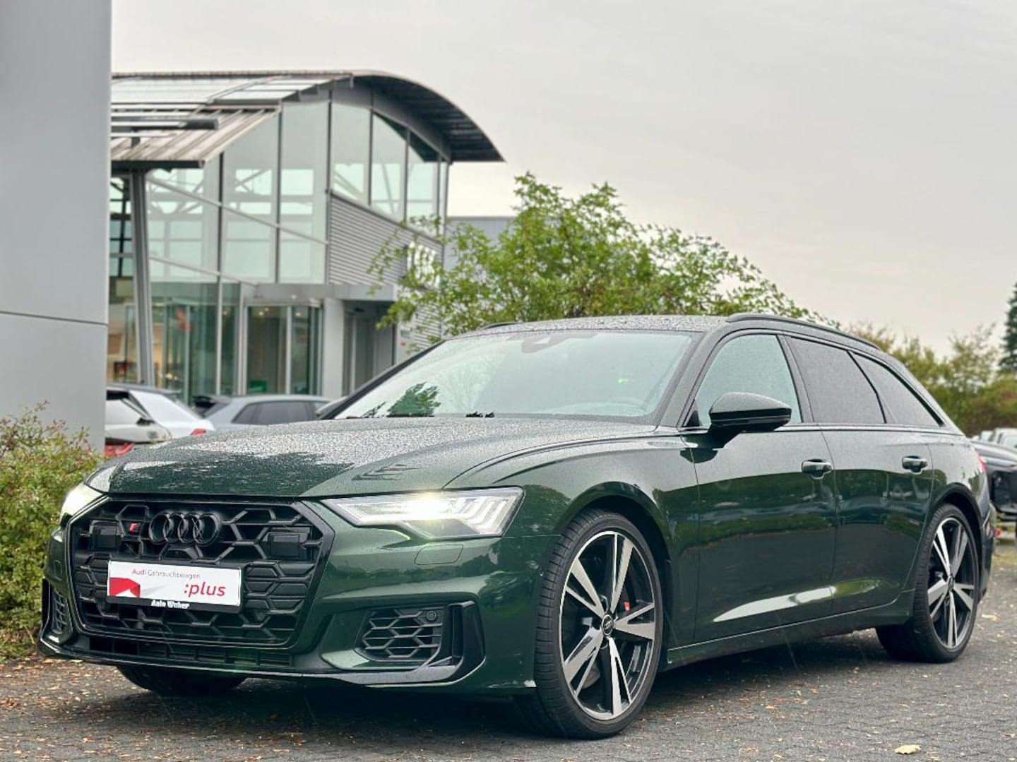 Bild über Audi S6 Avant TDI quattro tiptronic - für weitere Informationen kontaktieren Sie den Audi Partner
