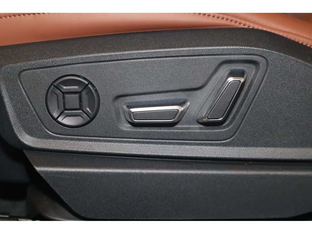 Image about Audi Q8 Sportback e-tron S line 50 e-tron quattro 250 kW
