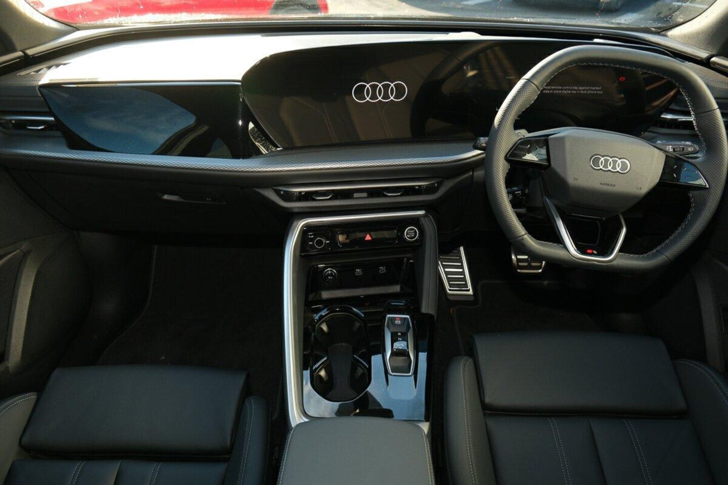Image about Audi Q5 SUV e-hybrid quattro S tronic