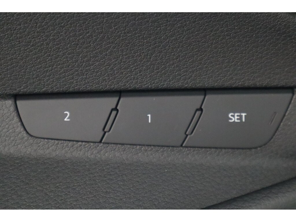 Image about Audi Q8 Sportback e-tron S line 50 e-tron quattro 250 kW