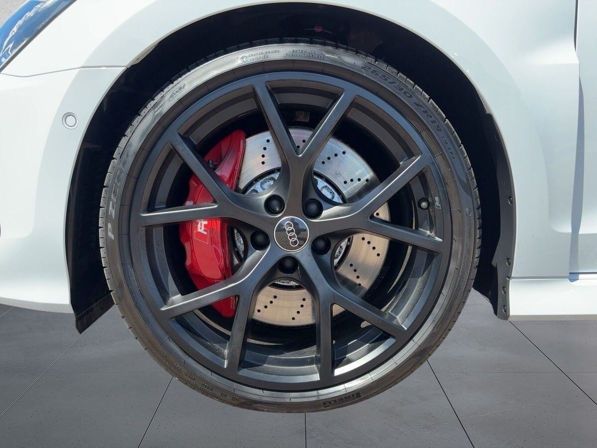 Image about Audi RS 3 Limousine TFSI quattro S tronic