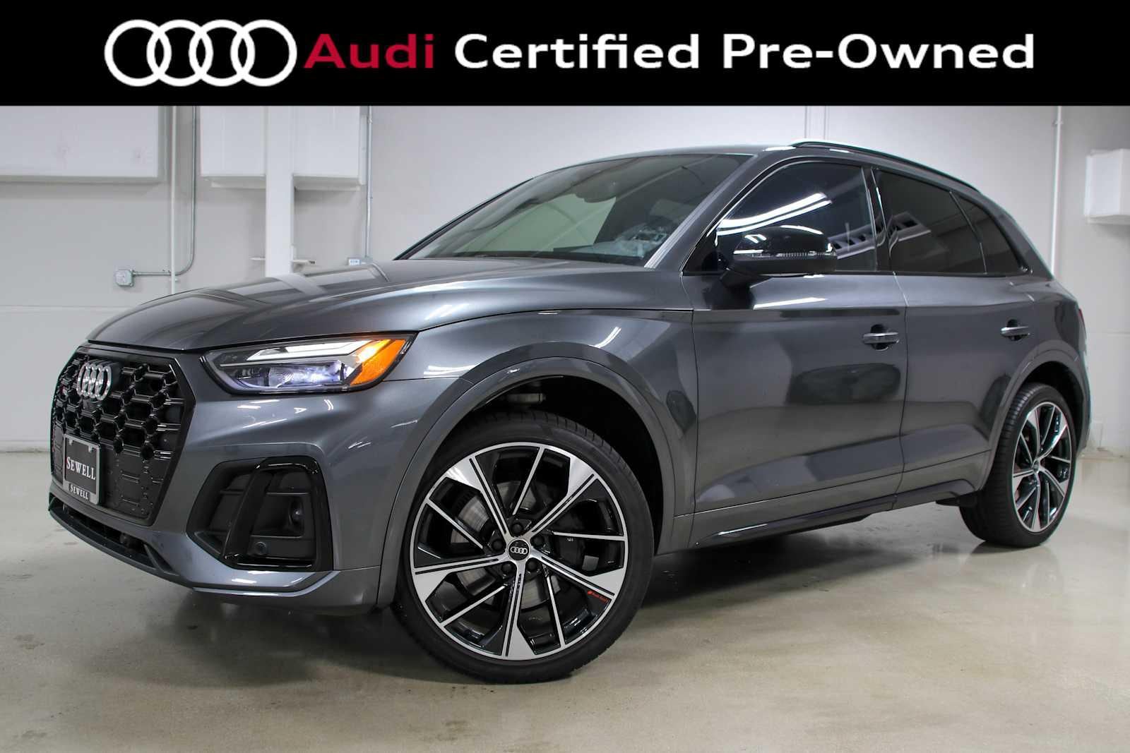 2021 Audi SQ5 Premium Plus's photo