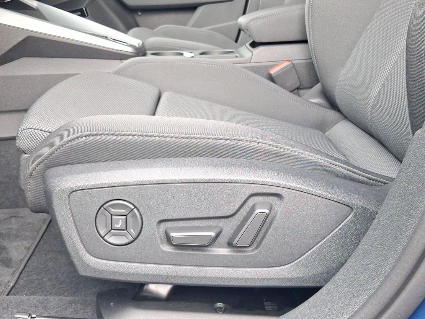 Bild über Audi A3 Sportback TFSI e S line 40 TFSI e S tronic - für weitere Informationen kontaktieren Sie den Audi Partner