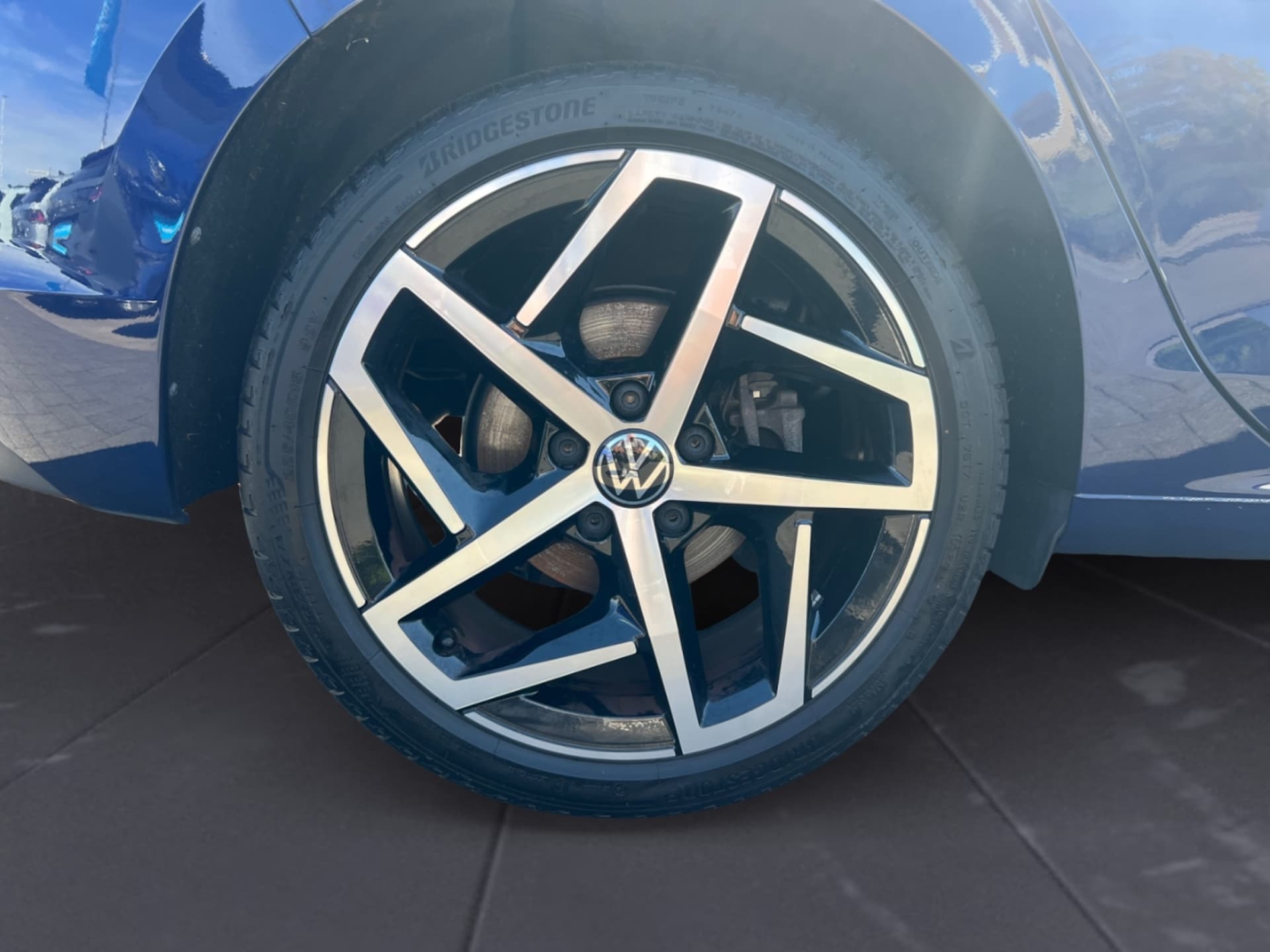 Volkswagen Golf Style