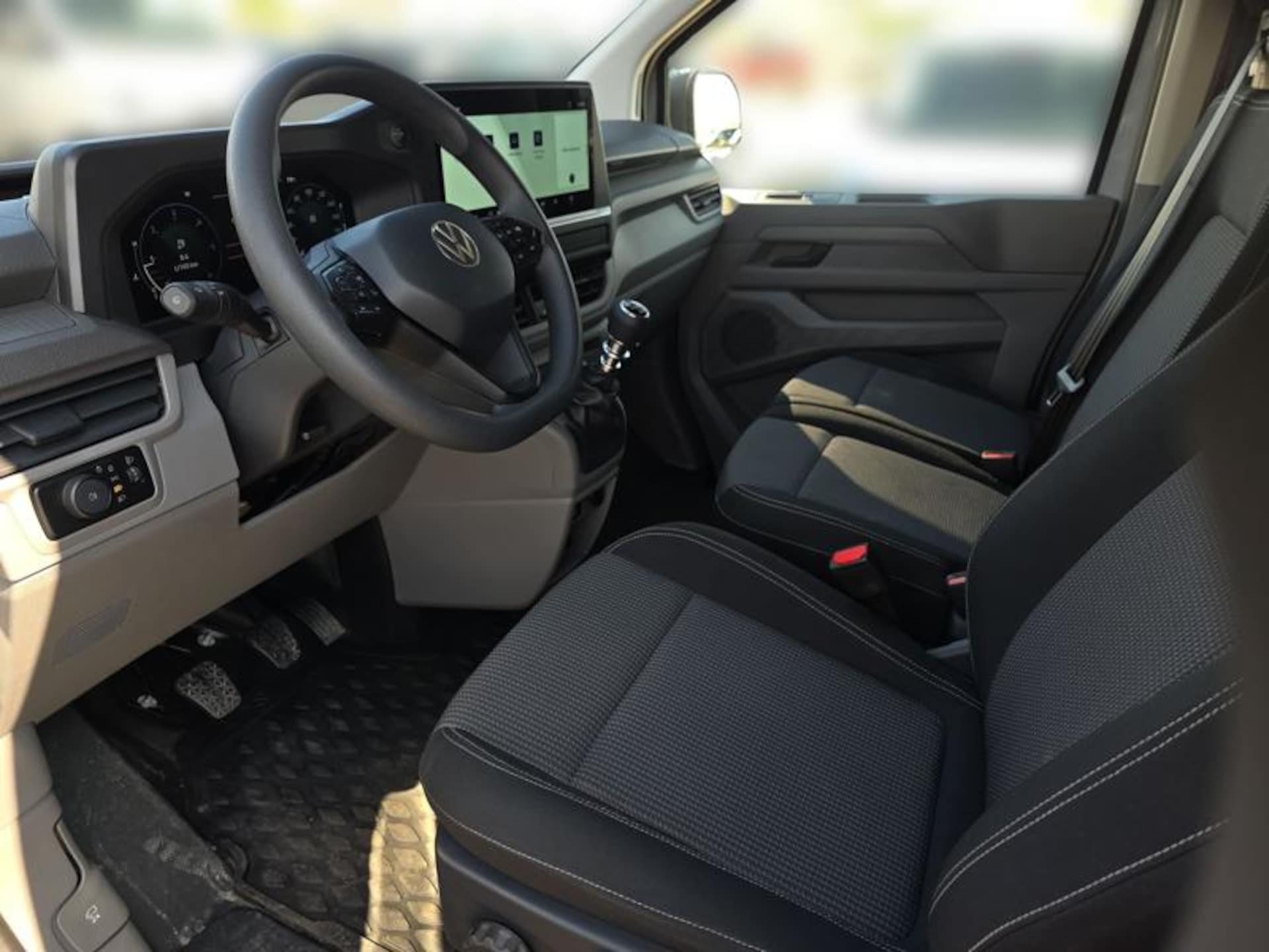 Volkswagen Transporter Furgon długi rozstaw osi