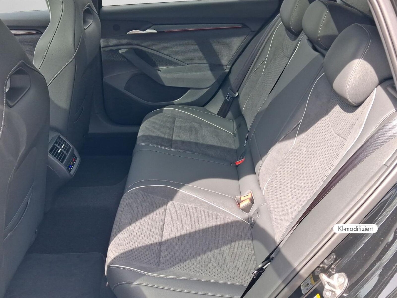 Škoda Superb Combi – Bild 12