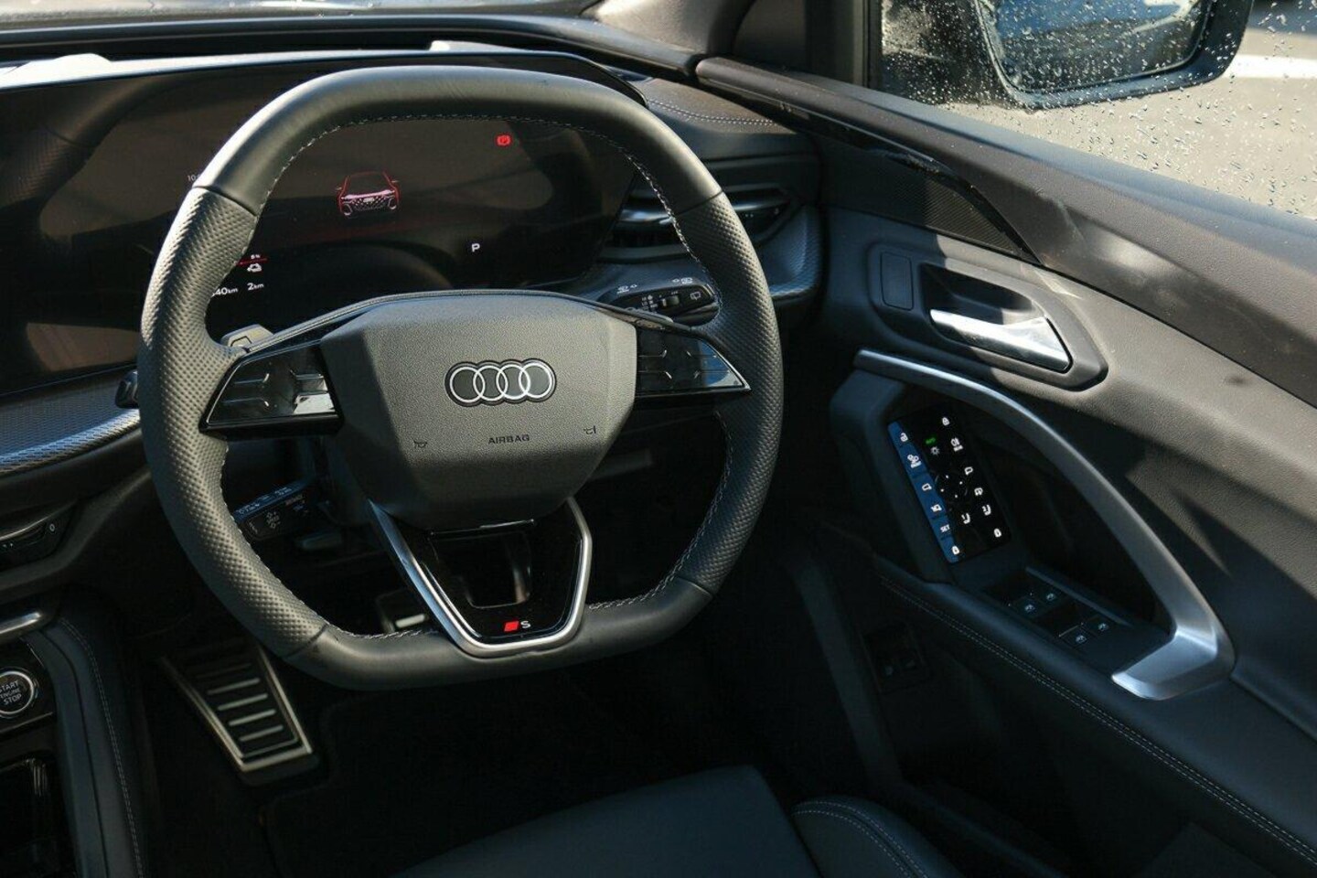 Image about Audi Q5 SUV e-hybrid quattro S tronic