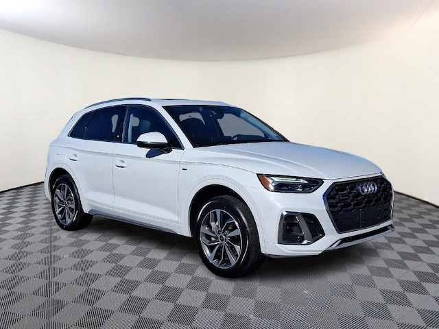 Photo of 2023 Audi Q5