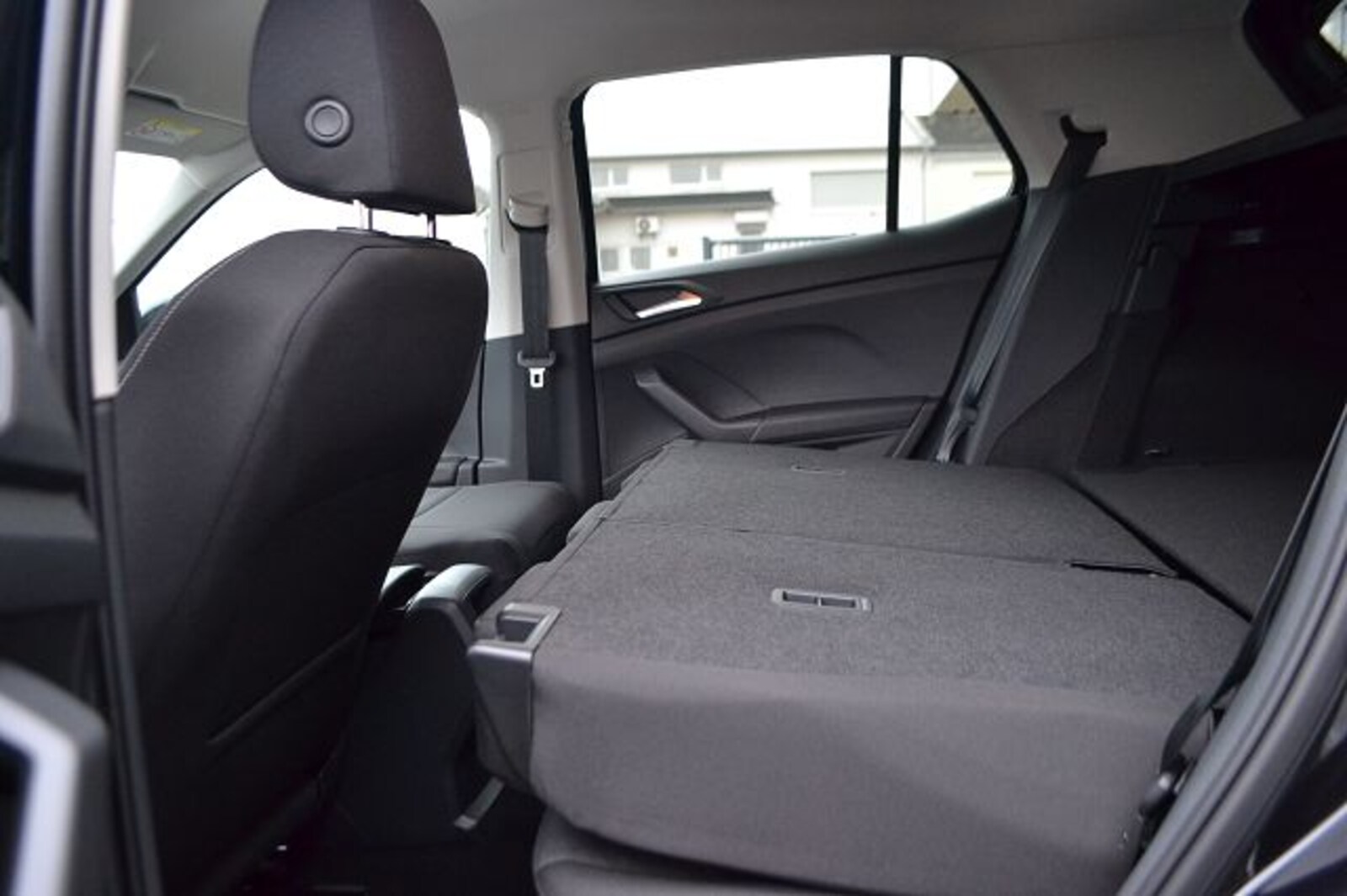 Volkswagen T-Cross – Bild 23