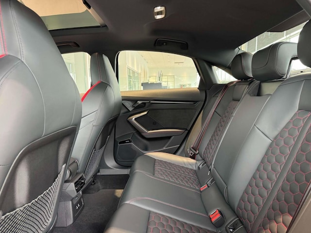 2026 Audi RS 3 Base - Photo 29
