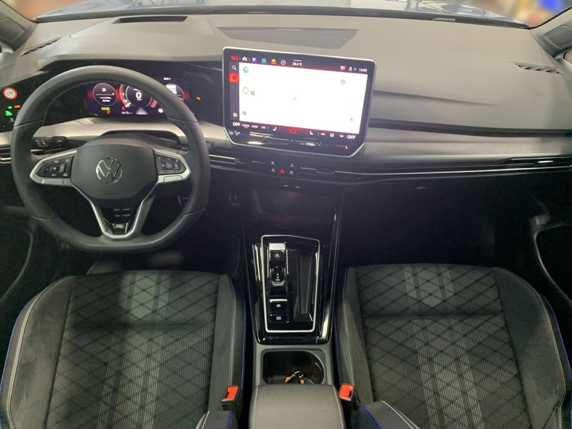 Volkswagen Golf R-Line