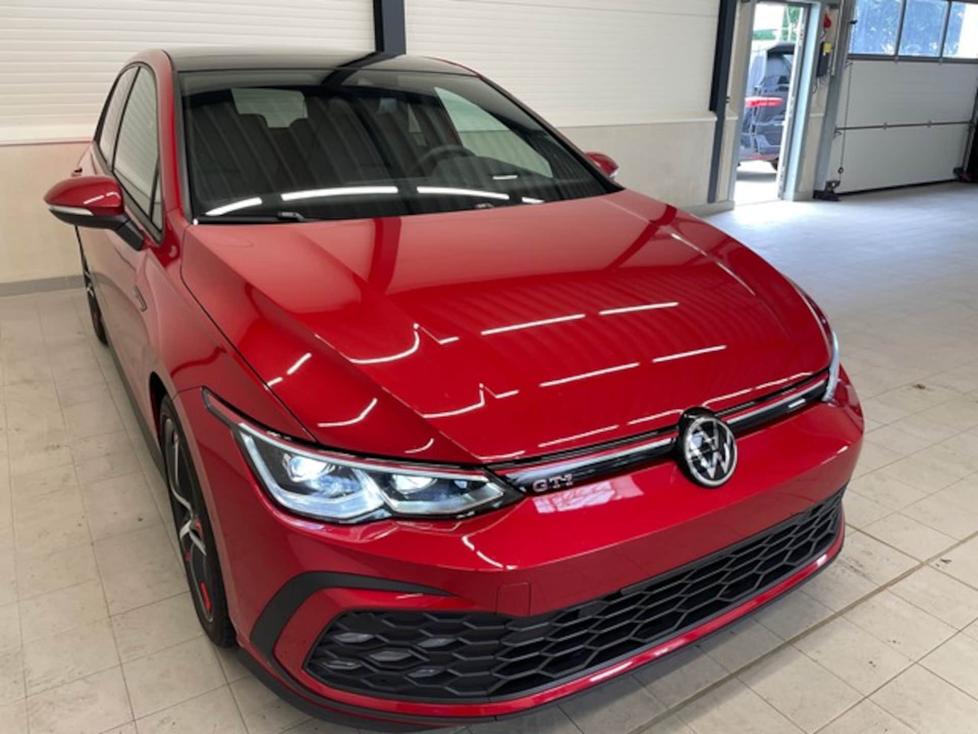 Volkswagen Golf GTI