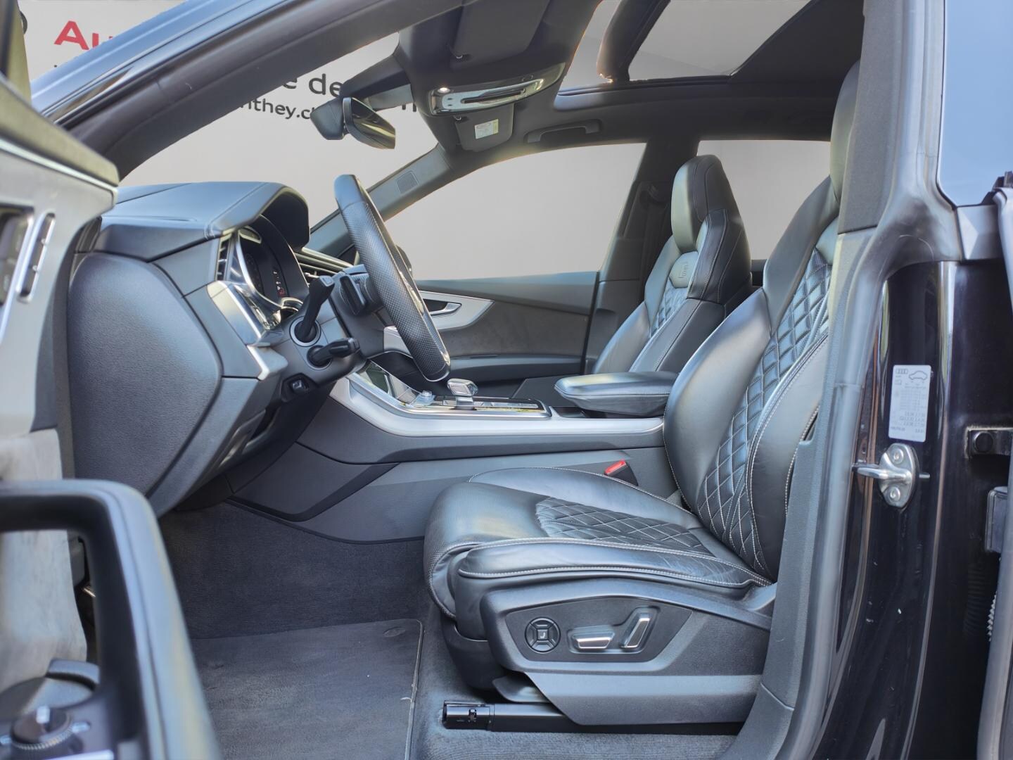 Bild über Audi Q8 50 TDI quattro 210 kW (286 PS) tiptronic - for more details contact your dealer