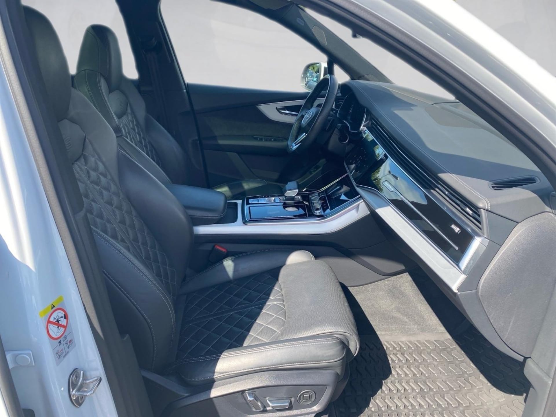 Audi Q7 SUV TFSI e S line