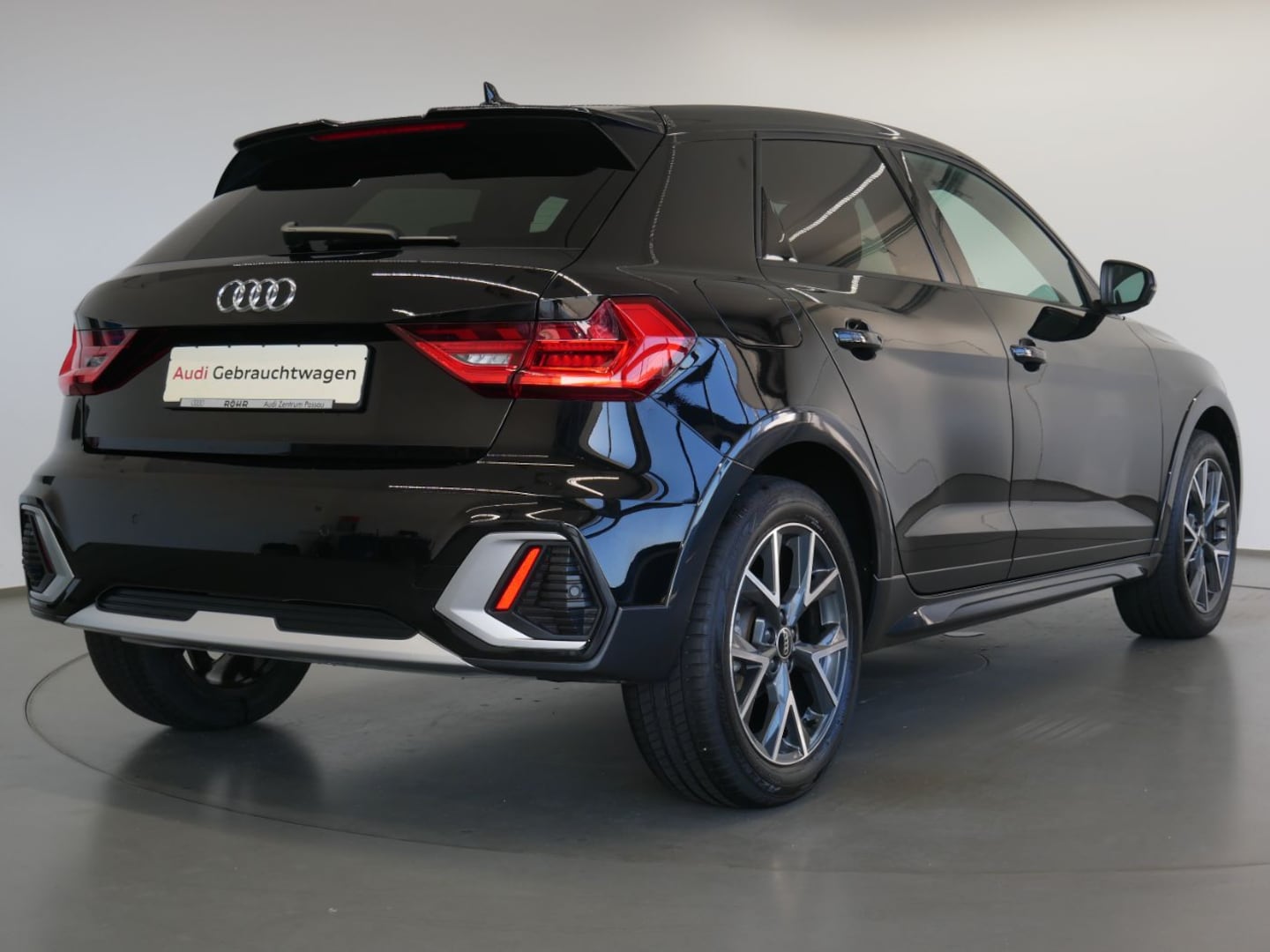 Bild über Audi A1 allstreet 30 TFSI Schaltgetriebe - für weitere Informationen kontaktieren Sie den Audi Partner