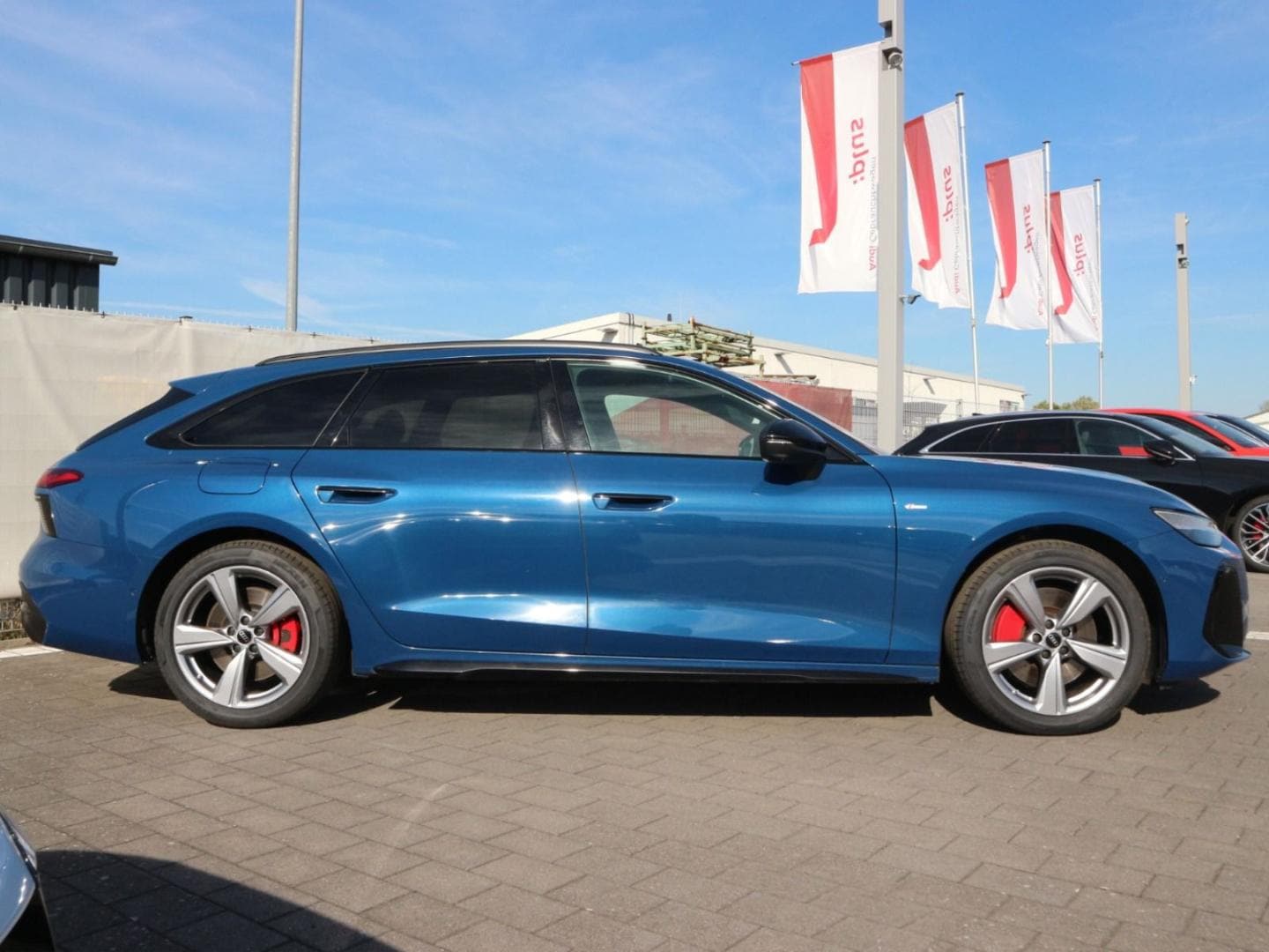 Bild über Audi A6 Avant TFSI quattro 270 kW S tronic - für weitere Informationen kontaktieren Sie den Audi Partner