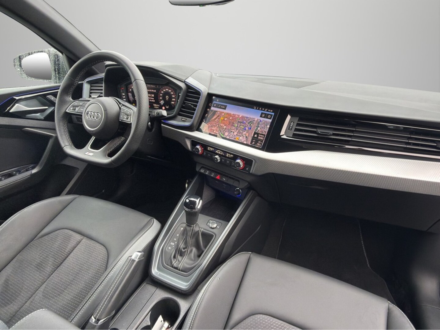 Bild über Audi A1 Sportback S line 30 TFSI S tronic - für weitere Informationen kontaktieren Sie den Audi Partner