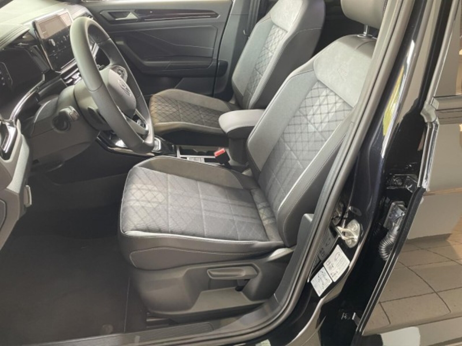 Volkswagen T-Roc – Bild 9