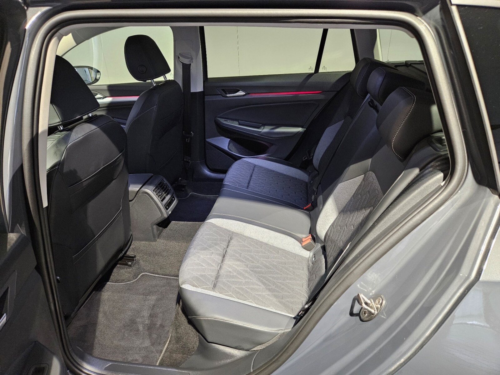 Volkswagen Golf Variant – Bild 8