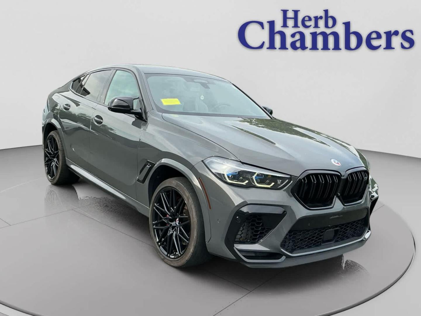 2022 BMW X6 M -'s photo