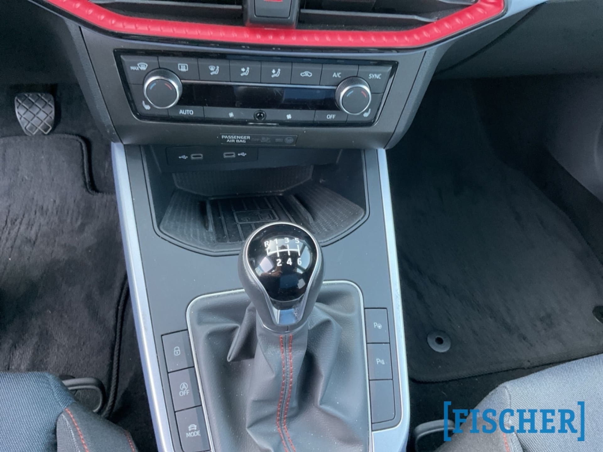 SEAT Arona FR