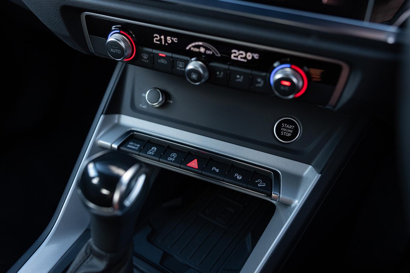Image about Audi Q3 40 TFSI quattro S tronic