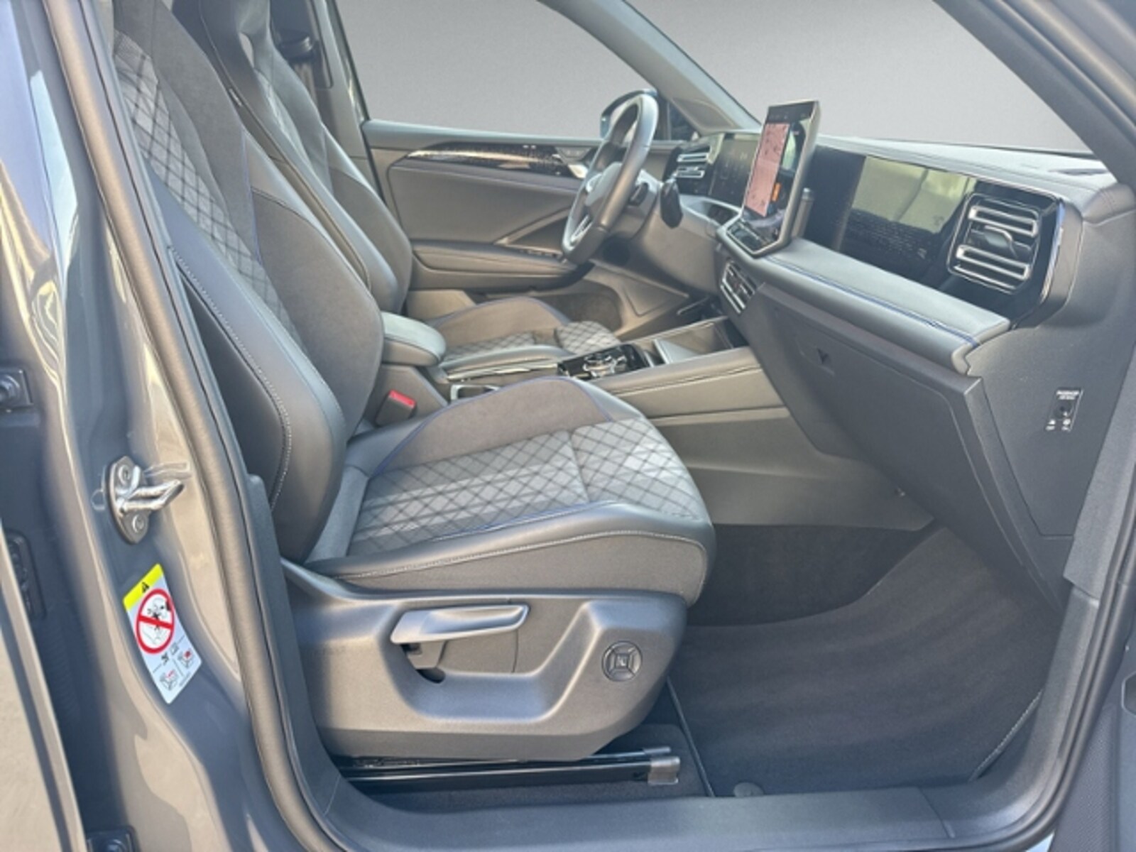 Volkswagen Tiguan – Bild 11