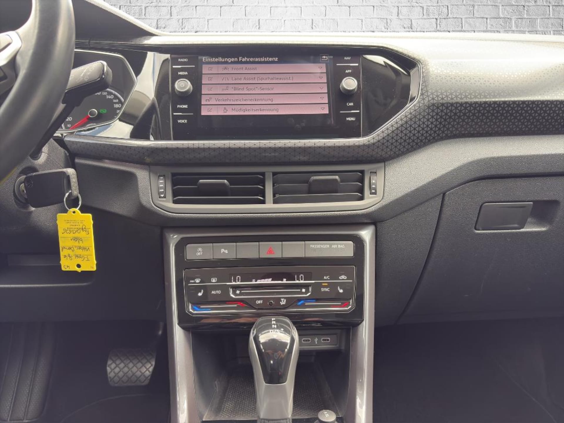 Volkswagen T-Cross Style