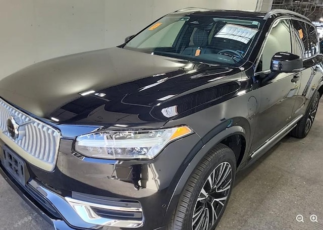 2025 Volvo XC90 Plus