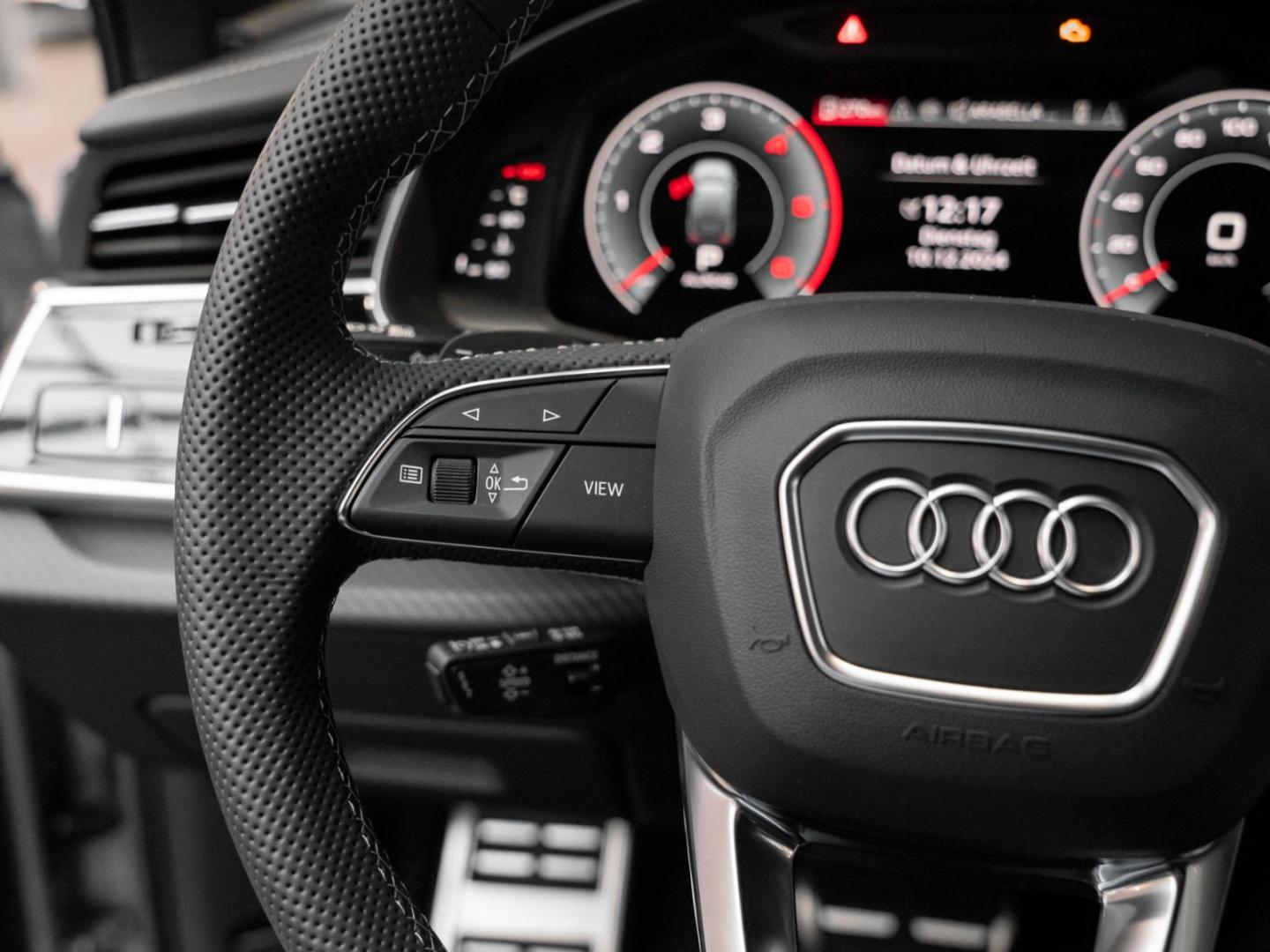 Image about Audi Q7 SUV S line 50 TDI quattro tiptronic