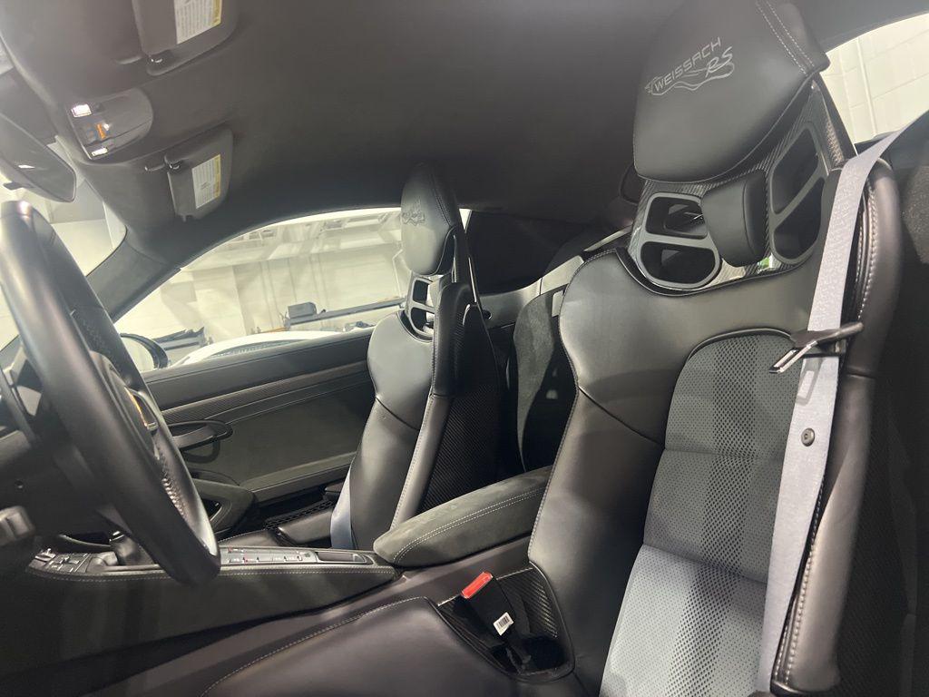 2024 Porsche 718 GT4 RS - Photo 25