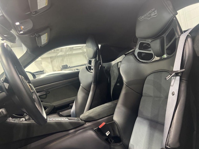 2024 Porsche 718 GT4 RS - Photo 25