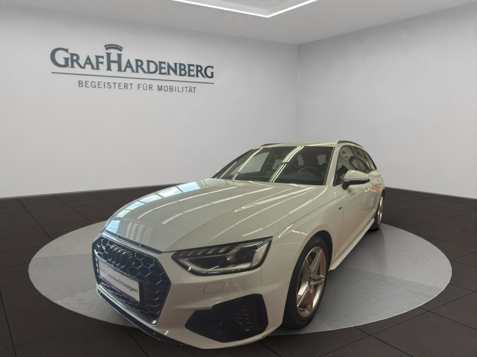 Audi A4 Avant S line
