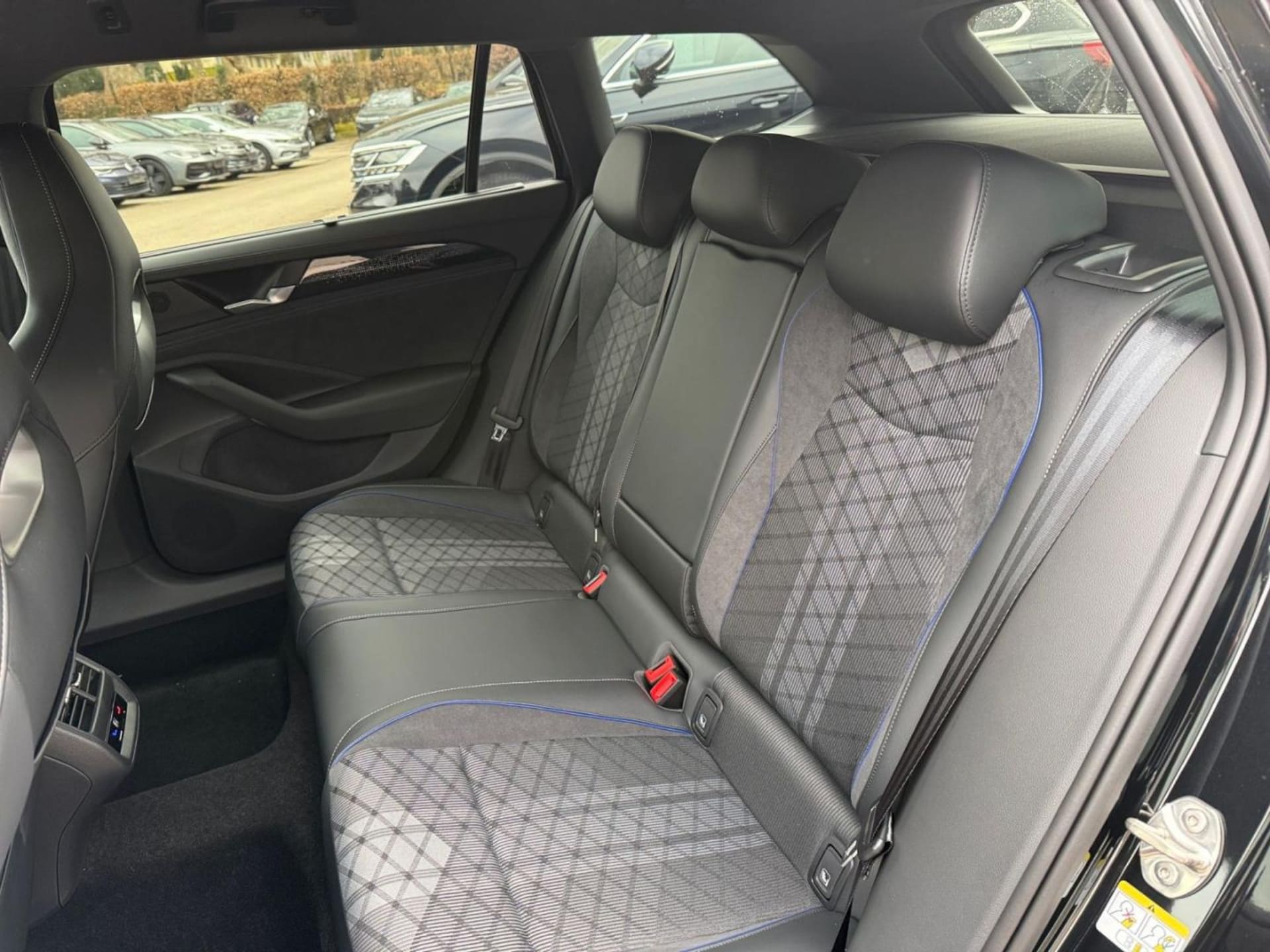 Volkswagen Passat R-Line