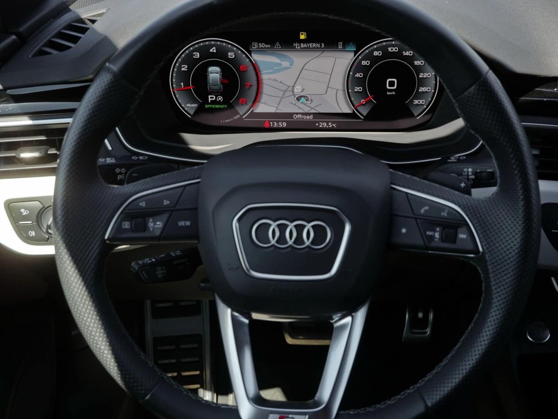 Audi A4 Avant S line