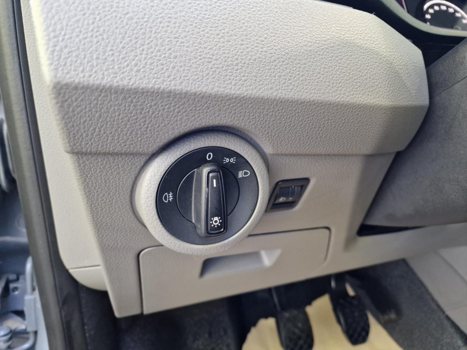 Volkswagen T6.1 Transporter Kombi langer Radstand