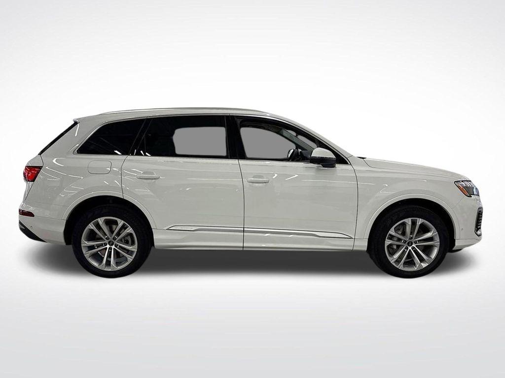 2025 Audi Q7 Premium Plus - Photo 6