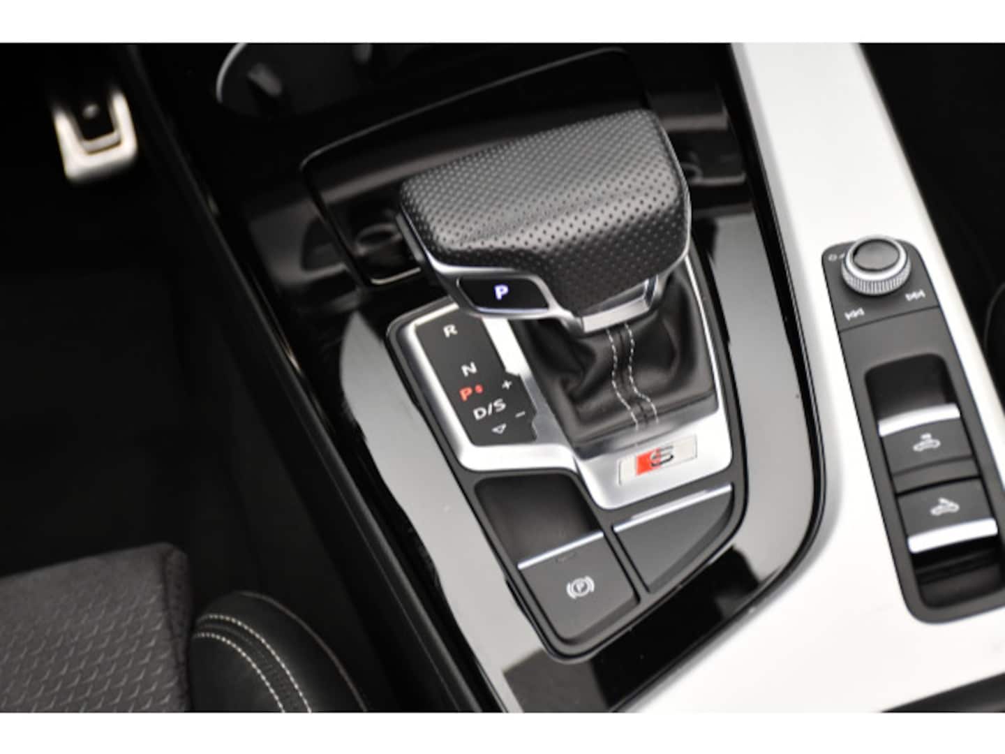 Bild über Audi S5 Cabriolet TFSI quattro tiptronic - für weitere Informationen kontaktieren Sie den Audi Partner