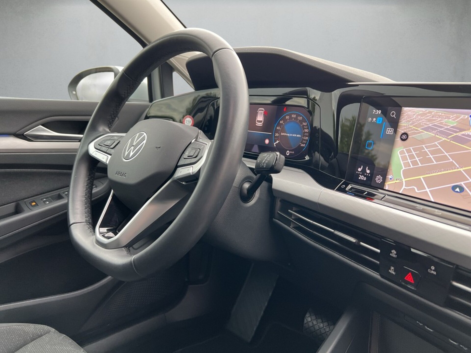 Volkswagen Golf Variant Life