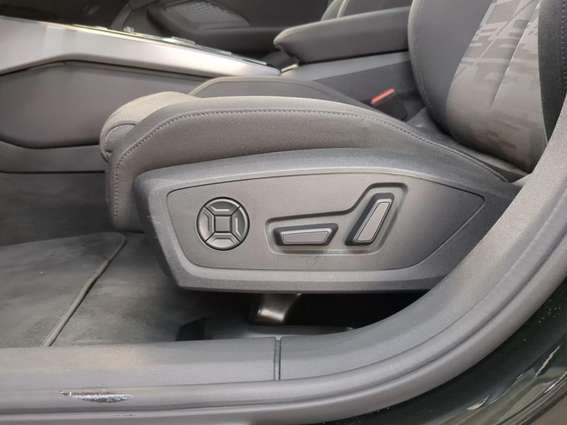 Audi A6 Limousine