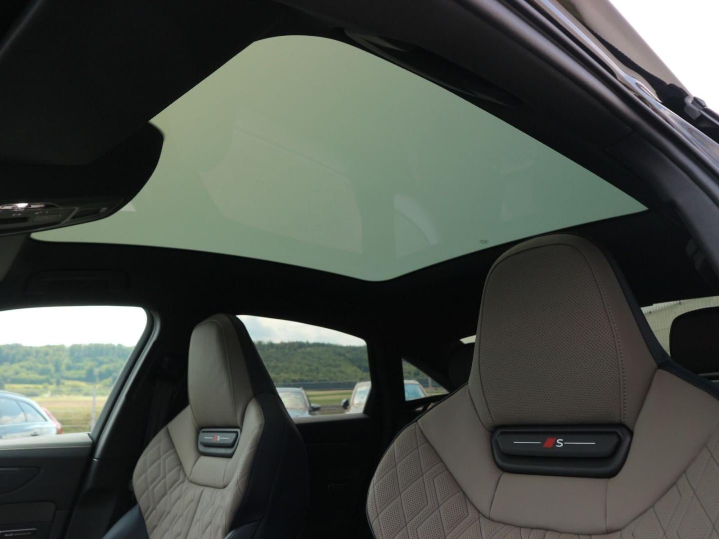 Bild über Audi A6 Limousine TFSI quattro 270 kW S tronic - für weitere Informationen kontaktieren Sie den Audi Partner