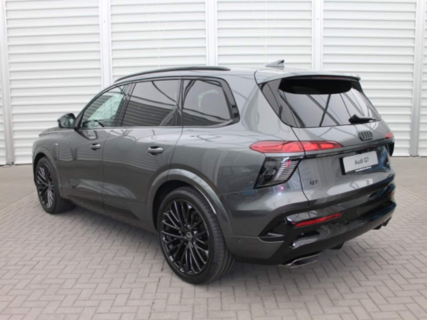 Bild über Audi Q7 SUV TDI quattro 220 kW tiptronic - für weitere Informationen kontaktieren Sie den Audi Partner