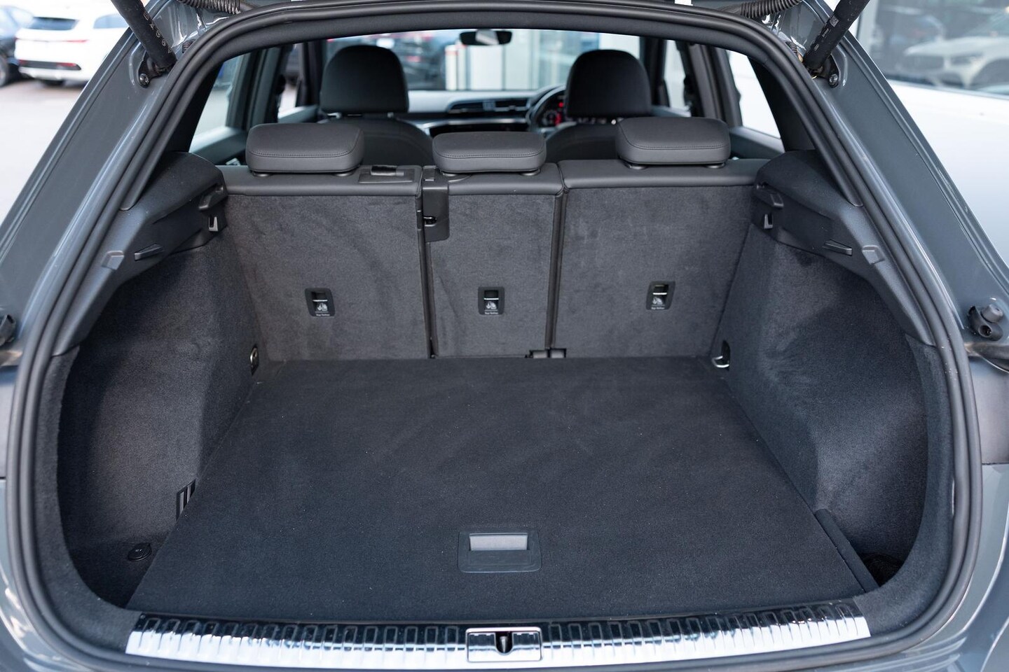 Image about Audi Q3 40 TFSI quattro S tronic