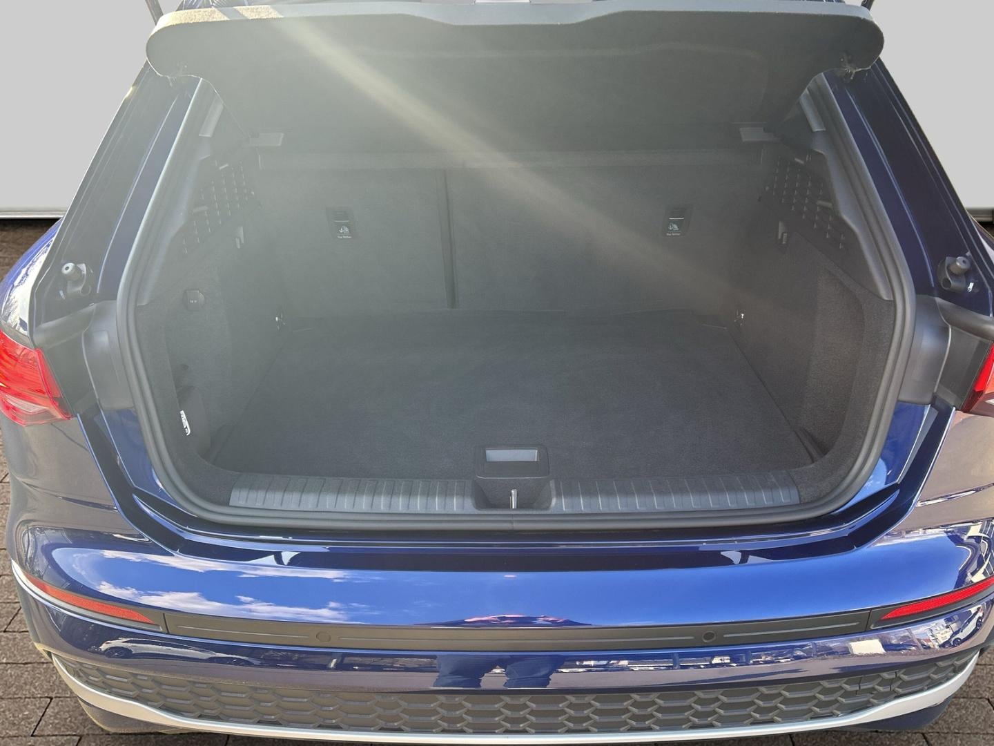 Bild über Audi A3 Sportback advanced 35 TDI S tronic - für weitere Informationen kontaktieren Sie den Audi Partner