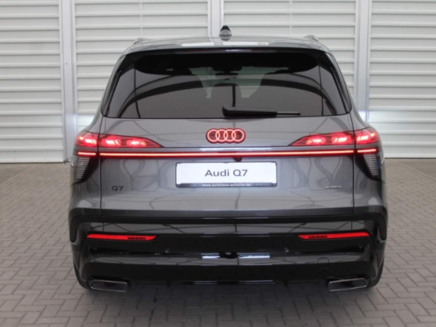 Bild über Audi Q7 SUV TDI quattro 220 kW tiptronic - für weitere Informationen kontaktieren Sie den Audi Partner