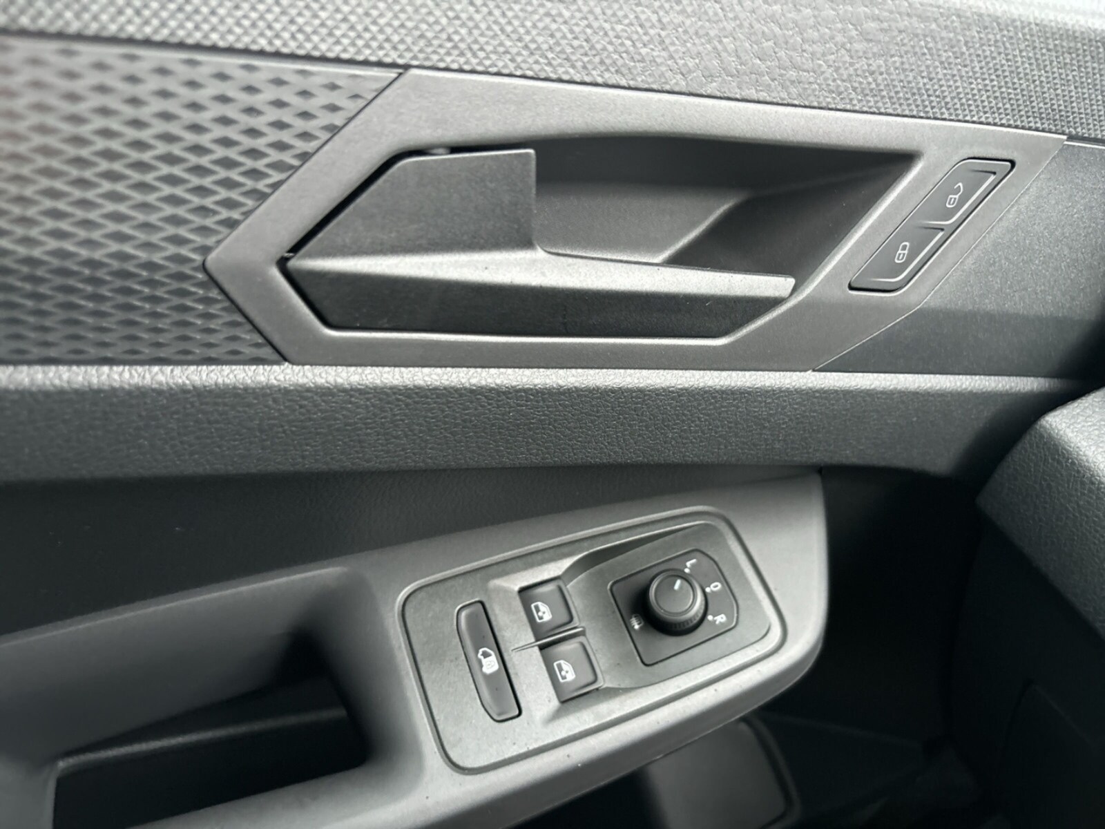 Volkswagen Caddy Maxi Cargo – Bild 12