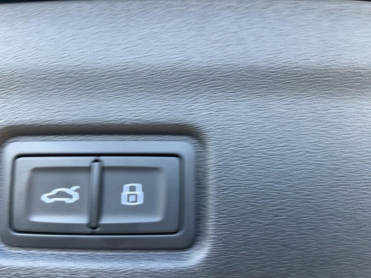 Image about Audi SQ6 SUV e-tron e-tron quattro
