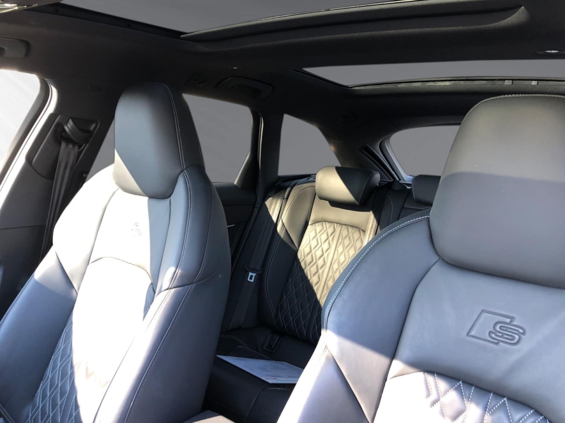 Audi A6 Avant TFSI e Design