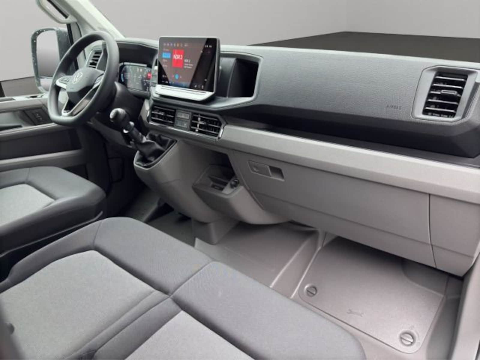 Volkswagen Crafter Kasten mittlerer Radstand – Bild 14