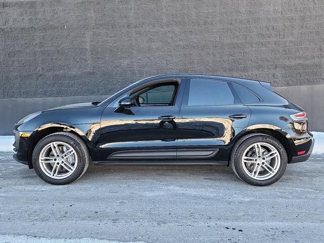 2025 Porsche Macan